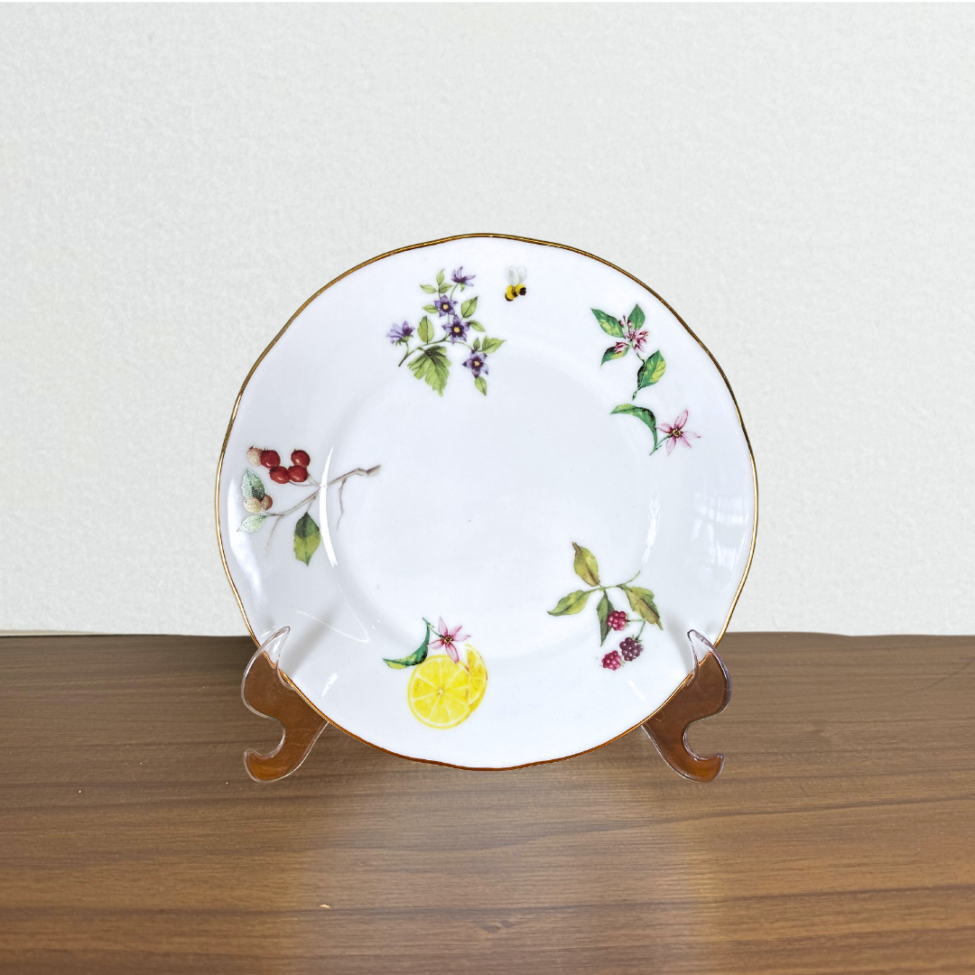 CONJUNTO COM 6 PRATOS DE SOBREMESA COLEÇÃO LIMÃO EM PORCELANA DECORADA